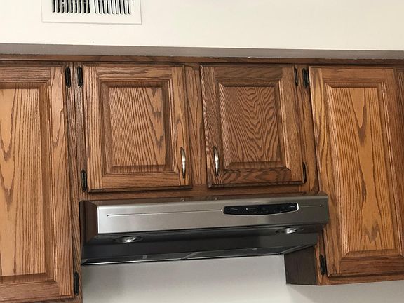 3rd image of 362 Pinewood Dr #362