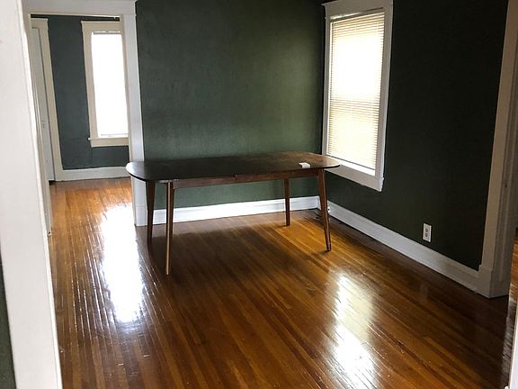 3rd image of 235 E 46th St #3
