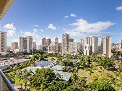 2045 Kalakaua Ave APT 1401, Honolulu, HI, 96815