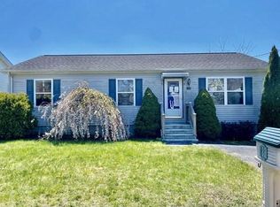 52 Whitelock St, New Bedford, MA 02745