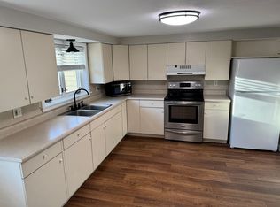 47 Moulton Hill Rd #B, Monson, MA 01057