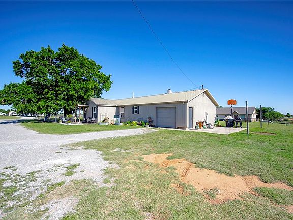 3rd image of 2048 County Street 2970