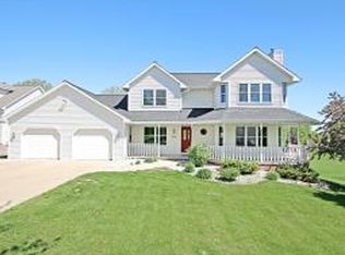 3164 Sunray Ln, Green Bay, WI 54313