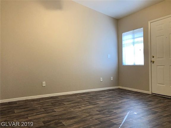 5th image of 3853 Soda Springs Dr #0