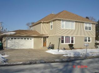 8316 Austin Ave, Burbank, IL 60459