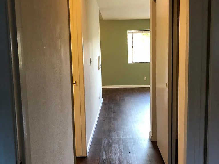 2240 Garnet Ave #1 — Photo 10