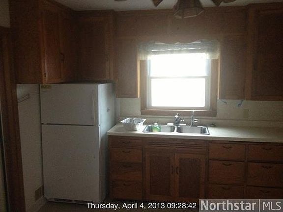 4th image of 417 North Street W