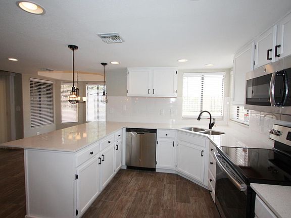 3rd image of 11641 N Dragoon Springs Dr