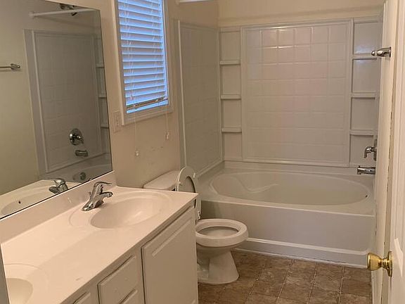 5th image of 1800 Lake Carolina Dr