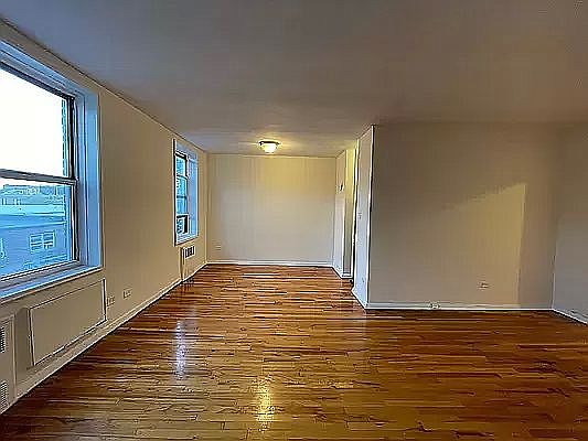 4th image of 540 Ocean Pkwy #33