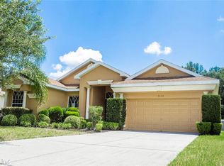 13430 Trailing Moss Dr, Dade City, FL 33525