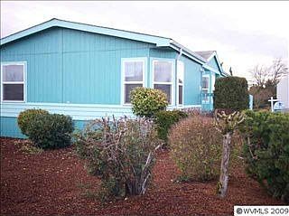 3rd image of 106 Essex Dr