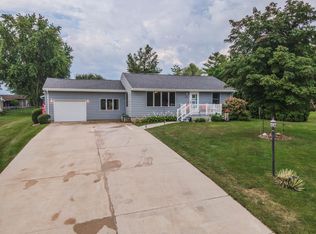 2316 W Washington St, Bloomington, IL 61705