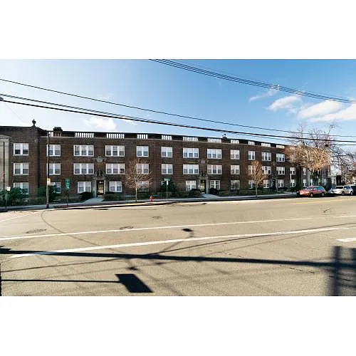 Building Photo - 300 Washington Ave #A