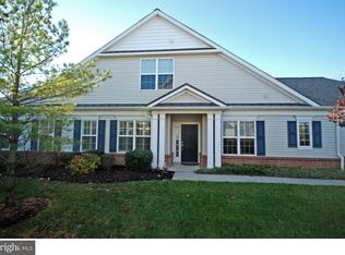 229 Sparrow Dr, Hamilton, NJ 08690