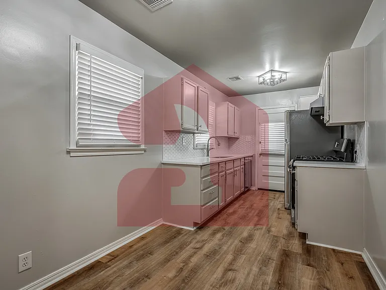 2104 Churchill Way — Photo 11