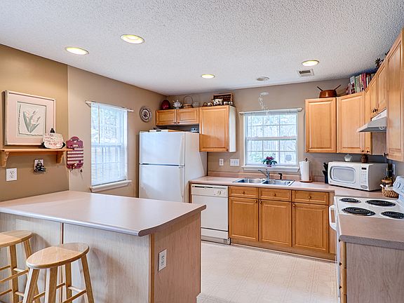 5th image of 5711 Cougar Ln