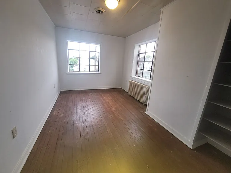 934 Wood St — Photo 7