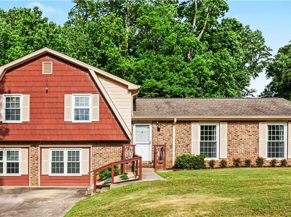 1315 Sanden Ferry Dr, Decatur, GA 30033