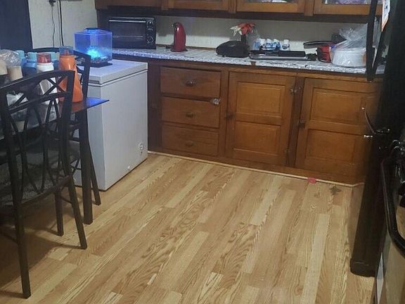 3rd image of 159 Ross Ave #1