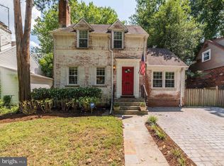 4906 14th St N, Arlington, VA 22205