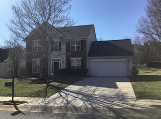 708 Walnut Crossing Dr, Whitsett, NC 27377
