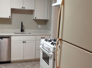 6-8 2nd St #2B, Attleboro, MA 02703