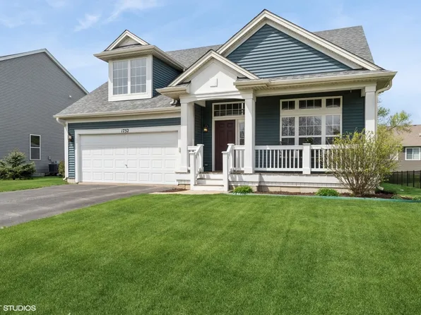 1752 Centennial Dr, Antioch, IL 60002