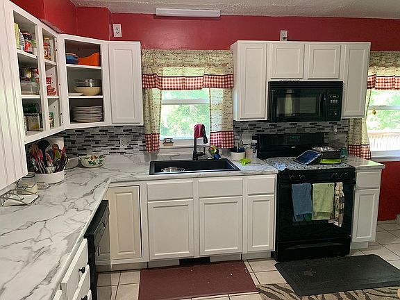 2nd image of 3298 Coral Ave NE