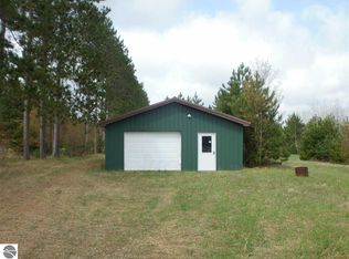 6490 Center Rd, Thompsonville, MI 49683