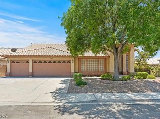 1661 Golden Vista Dr, Las Vegas, NV 89123
