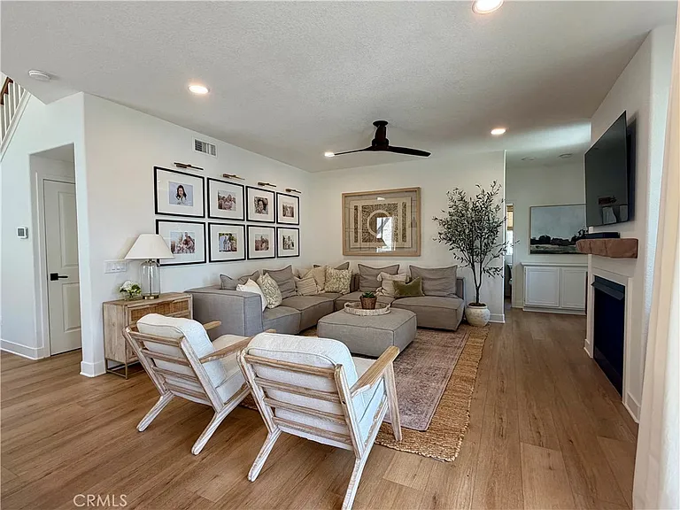 8992 Trumpets Ct — Photo 11