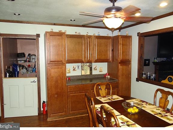 4th image of 1502 E Lakeshore Dr