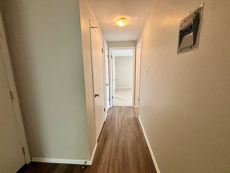 2737 W 23rd Ave — Photo 8