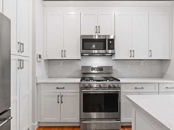4th image of 70 Haven Ave APT 5C