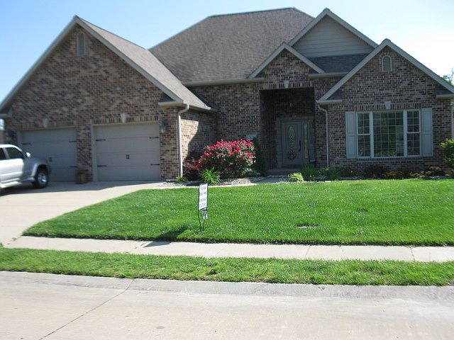 1st image of 1528 Helmsdale Dr