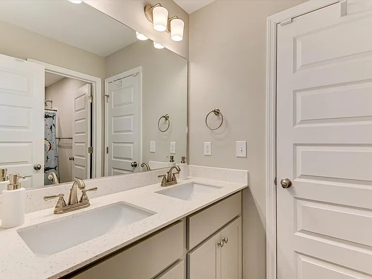 6047 Big Pond Trl #A — Photo 40