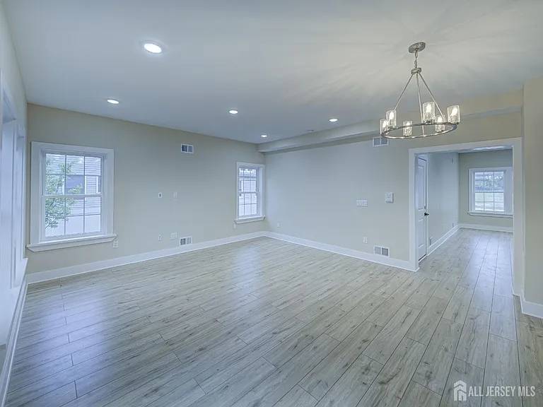 8 Travers Ave #1 — Photo 3