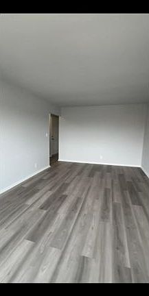 4th image of 4329 215th St