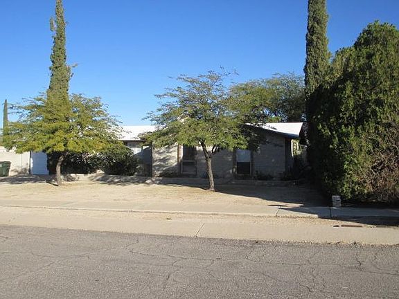 2nd image of 450 N Citadel Ave