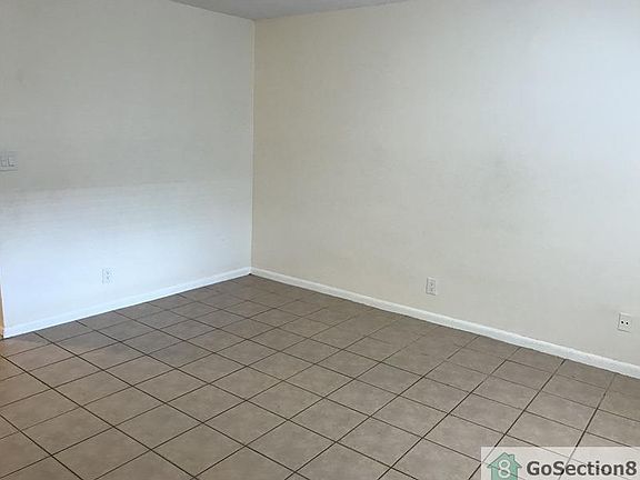 4th image of 2126 Garfield St #2126