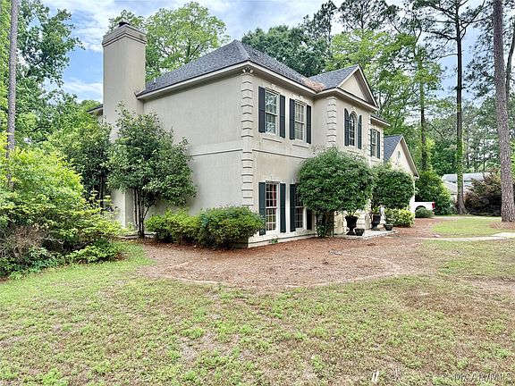 3rd image of 9 E Chambliss Dr