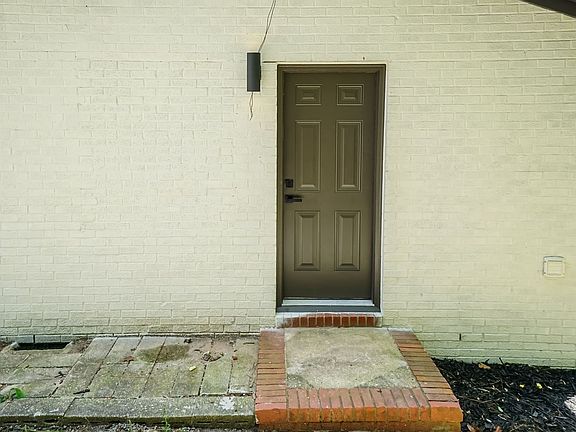 5th image of 634 Woodburn Dr