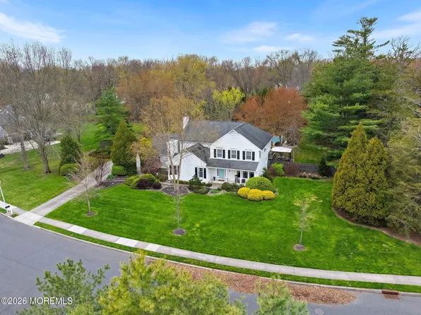 42 Dorchester Way, Shrewsbury Boro, NJ 07702
