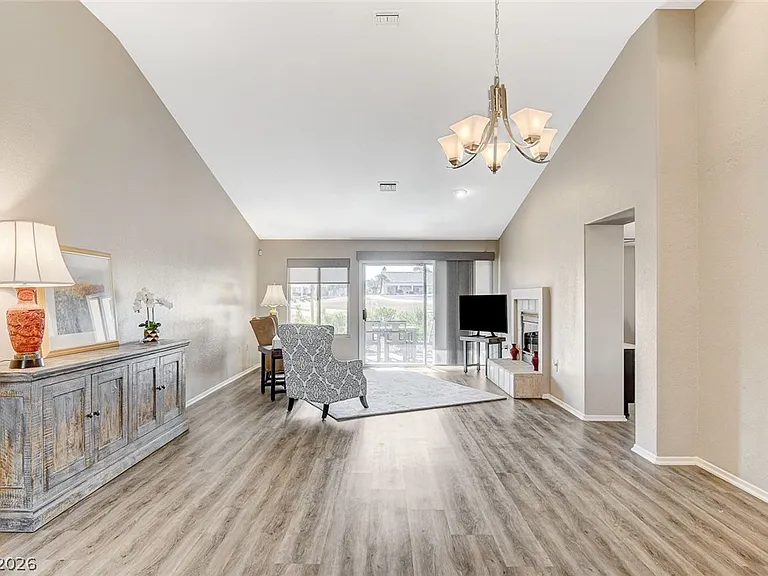 8805 Litchfield Ave — Photo 8
