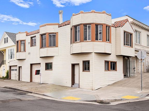 5th image of 72 Lawrence Ave