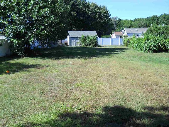 4th image of 28A Harwich Dr
