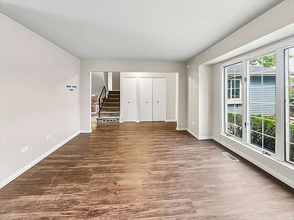 2nd image of 5261 Arquilla Dr #4