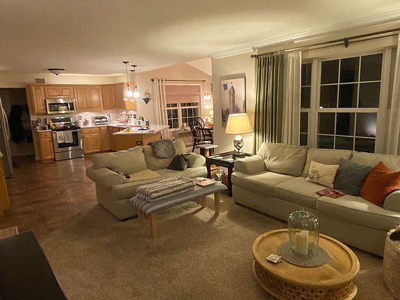 2nd image of 409 Mountain Blvd