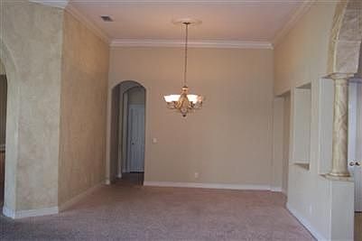 4th image of 8075 Daisy Hill Dr